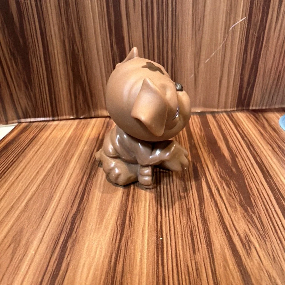 Littlest Pet Shop LPS retired Bulldog #881 brown with purple eyes‎ Hasbro